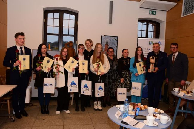 Lista laureatów- test wiedzy o Kartuzach oraz turniej jednego wiersza